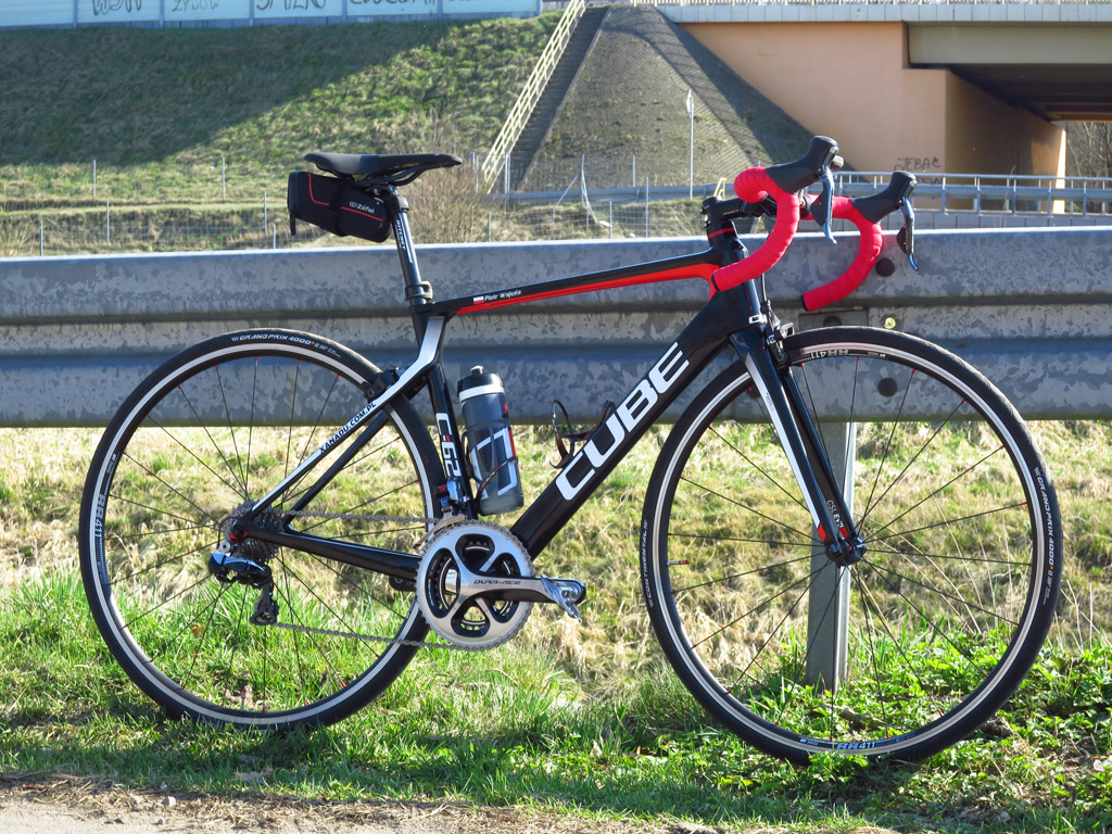 Kliknij, aby powiększyć Cube Agree C:62 Pro w pełnym marcowym słońcu.