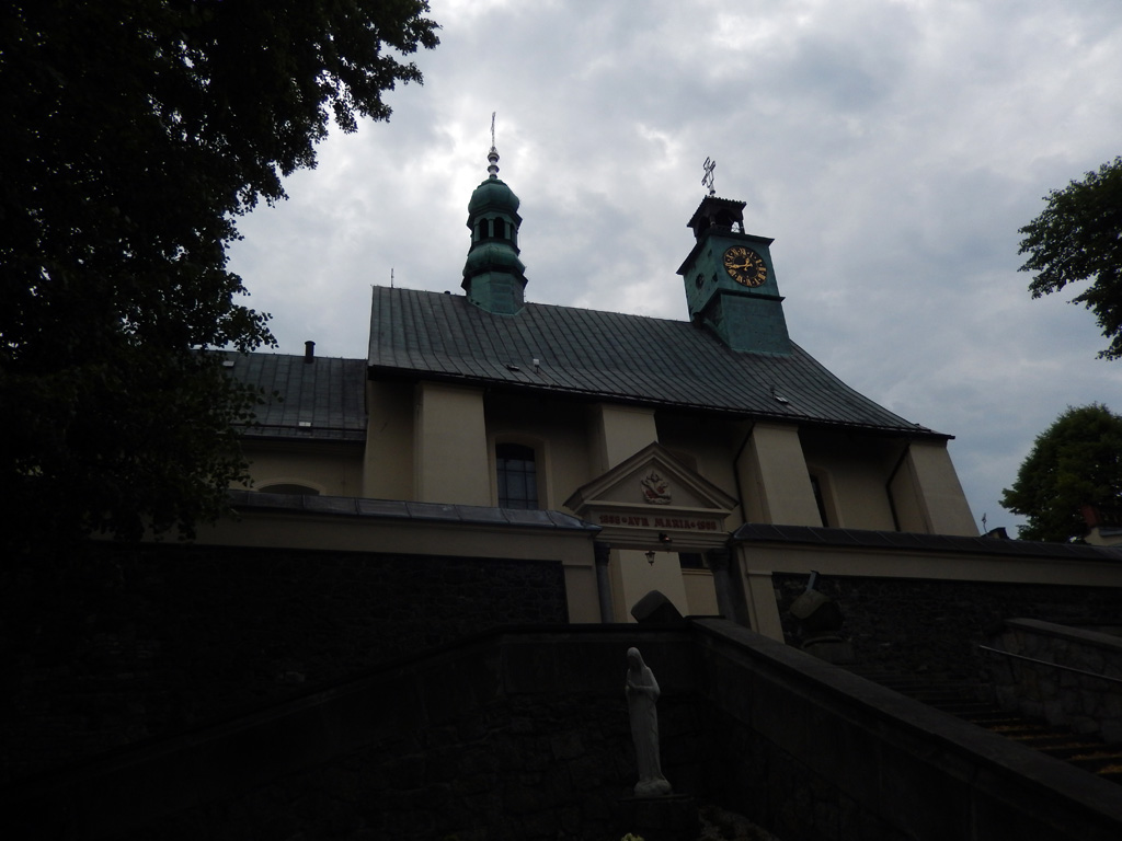 Kliknij, aby powiększyć Kościół Franciszkanów na szczycie Góry Świętej Anny.