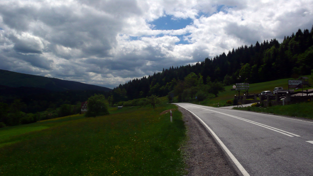 Kliknij, aby powiększyć Za chwilę zjadę do Kasiny Wielkiej