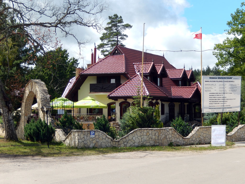 Kliknij, aby powiększyć Restauracja „Szlacheckie Gniazdo” w Kopalinie.