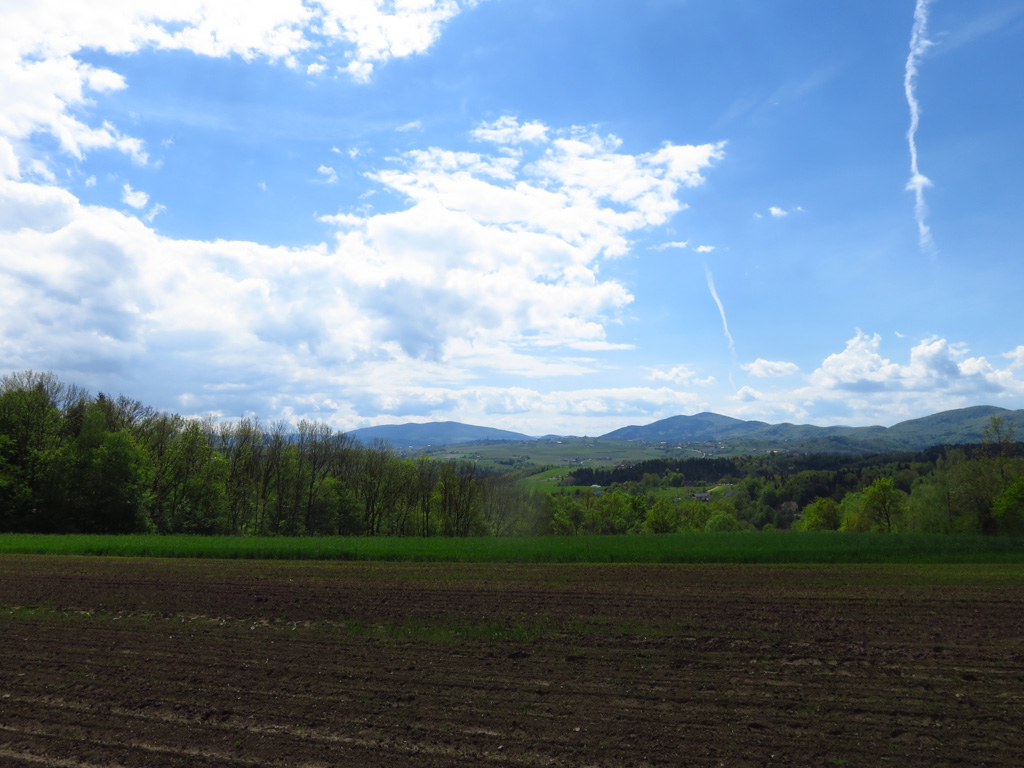 Kliknij, aby powiększyć Okolice Reciechowic.