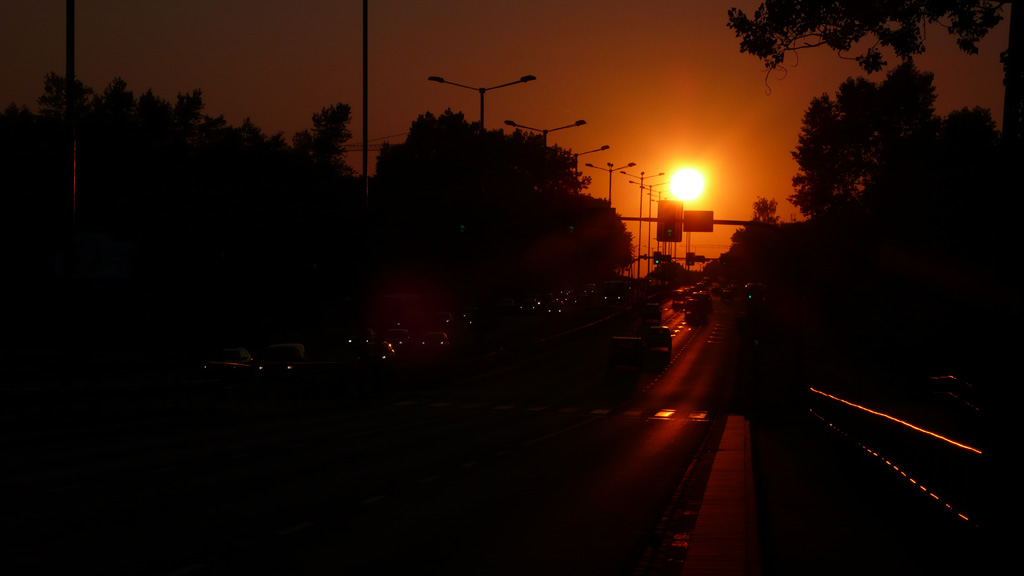 Kliknij, aby powiększyć Skąd wyruszyłem, tam o zachodzie powracam